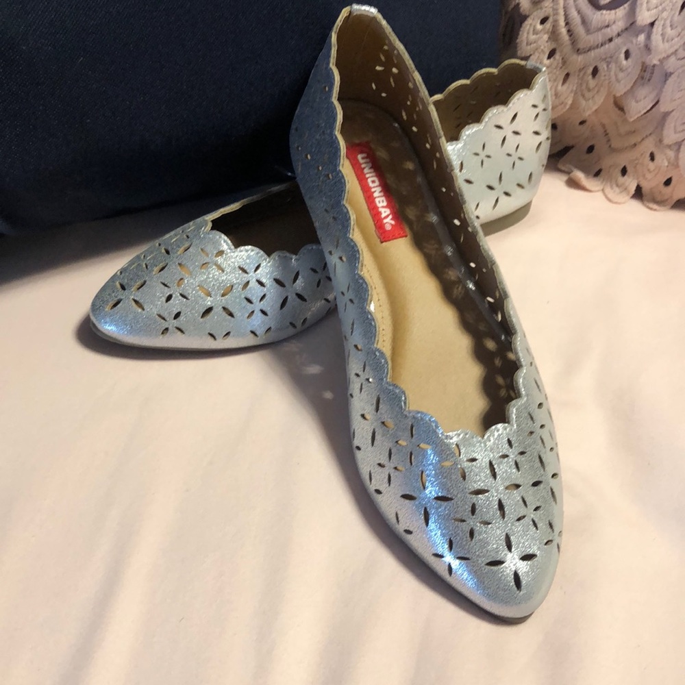 NWT Ailver Union Bay Flats size US 6 Womens shoes